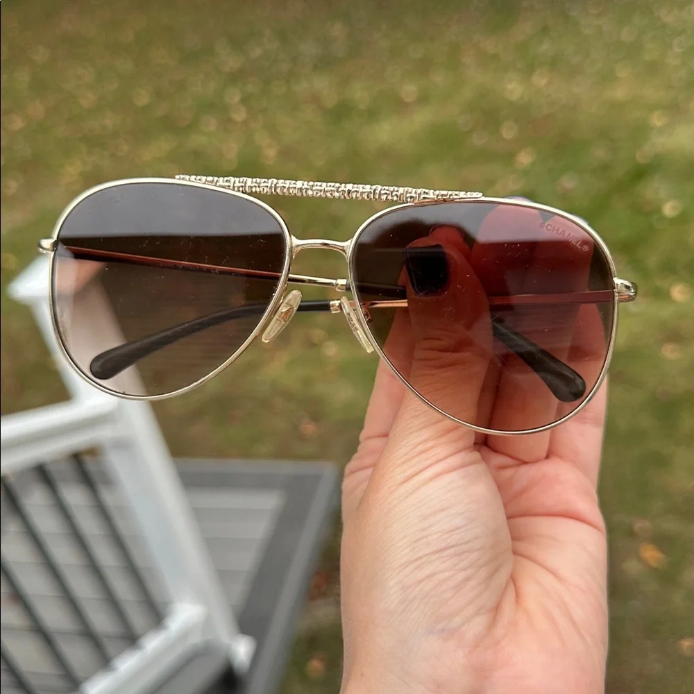 Chanel Gold Tone/ Brown Gradient 4231 Aviator Sunglasses - Picture 7 of 16
